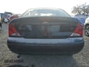 ✅ 2002 Ford Focus SE • VIN: 1FAFP34P52W358151 • Lot: 71228935. Wystawiony na Copart z przebiegiem 111 775 mil. Bezpłatny archiwum sprzedaży aukcyjnych z USA i szczegółowy raport historii pojazdu na DreamBid. Zdjęcie 6.