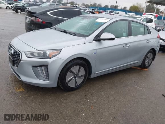 ✅ 2020 Hyundai Ioniq SE • VIN: KMHC75LC1LU235835 • Lot: 41714431. Wystawiony na IAAI z przebiegiem 45 828 mil. Bezpłatny archiwum sprzedaży aukcyjnych z USA i szczegółowy raport historii pojazdu na DreamBid. Zdjęcie 2.