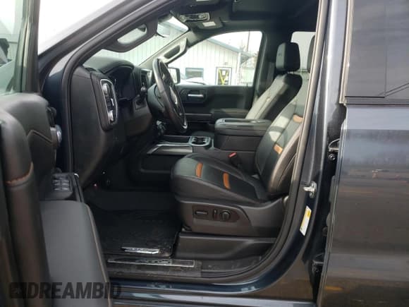 ✅ 2021 GMC Sierra 1500 • VIN: MV1N3887521ND • Лот: 73046833. Опубликован ранее на Copart с пробегом 56 992 миль. Бесплатный доступ к архиву аукционных продаж из США и подробный отчёт об истории автомобиля на DreamBid. Изображение 7.