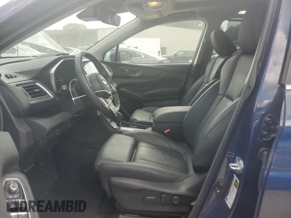 ✅ 2024 Subaru Ascent Limited • VIN: 4S4WMARD2R3437385 • Lot: 68286395. Listed on Copart with 14,822 mi. Free auction sales archive from the USA and detailed vehicle history report at DreamBid. Image 7.