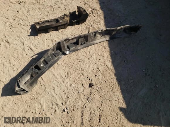 ✅ 2012 Dodge Challenger R/T • VIN: 2C3CDYBTXCH176355 • Lot: 75963994. Wystawiony na Copart z przebiegiem 184 562 mil. Bezpłatny archiwum sprzedaży aukcyjnych z USA i szczegółowy raport historii pojazdu na DreamBid. Zdjęcie 12.