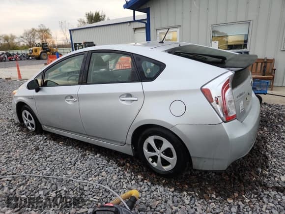 ✅ 2015 Toyota Prius Two • VIN: JTDKN3DU9F0416680 • Lot: 91820505. Listed on Copart with 172,157 mi. Free auction sales archive from the USA and detailed vehicle history report at DreamBid. Image 2.