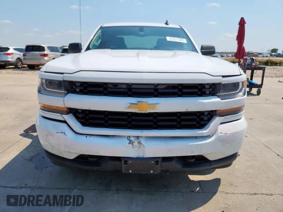 ✅ 2017 Chevrolet Silverado 1500 Custom • VIN: 1GCRCPEH4HZ131316 • Lot: 67631995. Wystawiony na Copart z przebiegiem 135 473 mil. Bezpłatny archiwum sprzedaży aukcyjnych z USA i szczegółowy raport historii pojazdu na DreamBid. Zdjęcie 5.