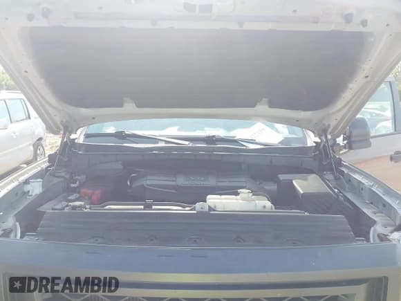 ✅ 2023 Nissan Titan SV • VIN: 1N6AA1FB5PN117180 • Lot: 43422159. Wystawiony na IAAI z przebiegiem 30 938 mil. Bezpłatny archiwum sprzedaży aukcyjnych z USA i szczegółowy raport historii pojazdu na DreamBid. Zdjęcie 10.