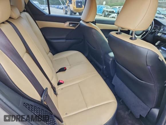 ✅ 2015 Lexus CT 200h • VIN: JTHKD5BH2F2209944 • Lot: 95625645. Wystawiony na Copart z przebiegiem 130 809 mil. Bezpłatny archiwum sprzedaży aukcyjnych z USA i szczegółowy raport historii pojazdu na DreamBid. Zdjęcie 11.