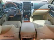 ✅ 2014 Toyota Land Cruiser • VIN: JTMHY7AJ2E4024392 • Лот: 85937895. Опубликован ранее на Copart с пробегом 158 524 миль. Бесплатный доступ к архиву аукционных продаж из США и подробный отчёт об истории автомобиля на DreamBid. Изображение 8.