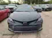 2022 Toyota Camry LE with VIN 4T1C11BK6NU069060, listed as a Copart auction lot 68844585 with 80,952 mi miles and Clean title. Bid and sale history available at DreamBid. Image 5.