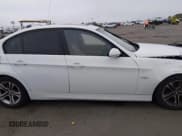 ✅ 2008 BMW 3 Series 328i • VIN: WBAVC57518NK77425 • Lot: 43836497. Listed on IAAI with 124,614 mi. Free auction sales archive from the USA and detailed vehicle history report at DreamBid. Image 13.