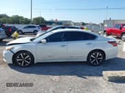 ✅ 2018 Nissan Altima SL • VIN: 1N4AL3AP0JC122839 • Лот: 43005542. Опубликован ранее на IAAI с пробегом 100 992 миль. Бесплатный доступ к архиву аукционных продаж из США и подробный отчёт об истории автомобиля на DreamBid. Изображение 15.