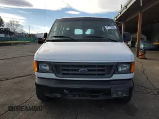 ✅ 2004 Ford Econoline Passenger XL • VIN: 1FBSS31L54HB53305 • Lot: 92125385. Wystawiony na Copart z przebiegiem 138 490 mil. Bezpłatny archiwum sprzedaży aukcyjnych z USA i szczegółowy raport historii pojazdu na DreamBid. Zdjęcie 5.