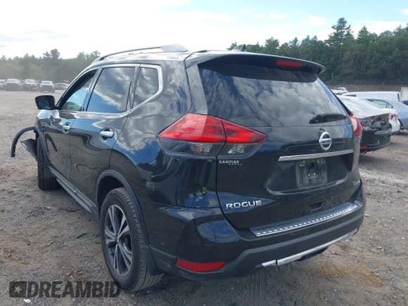 ✅ 2017 Nissan Rogue S • VIN: 5N1AT2MV8HC760843 • Lot: 43083925. Listed on IAAI with 118,062 mi. Free auction sales archive from the USA and detailed vehicle history report at DreamBid. Image 3.