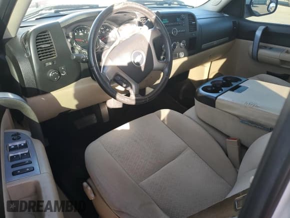 ✅ 2007 Chevrolet Silverado 1500 1LT • VIN: 2GCEC19C371544944 • Lot: 77979454. Listed on Copart with 155,337 mi. Free auction sales archive from the USA and detailed vehicle history report at DreamBid. Image 8.