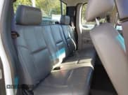 ✅ 2013 Chevrolet Silverado 2500HD Work Truck • VIN: 1GC2CVCG2DZ185563 • Lot: 43411016. Wystawiony na IAAI z przebiegiem 221 398 mil. Bezpłatny archiwum sprzedaży aukcyjnych z USA i szczegółowy raport historii pojazdu na DreamBid. Zdjęcie 8.