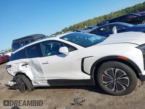 ✅ 2024 Chevrolet Blazer EV eAWD LT • VIN: 3GNKDBRJ3RS194086 • Лот: 43349930. Опубликован ранее на IAAI с пробегом 3 443 миль. Бесплатный доступ к архиву аукционных продаж из США и подробный отчёт об истории автомобиля на DreamBid. Изображение 13.