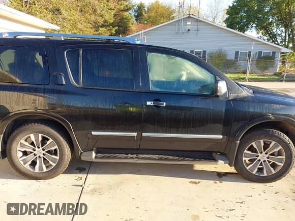 ✅ 2015 Nissan Armada Platinum • VIN: 5N1AA0NCXFN621449 • Lot: 43460870. Wystawiony na IAAI z przebiegiem 145 858 mil. Bezpłatny archiwum sprzedaży aukcyjnych z USA i szczegółowy raport historii pojazdu na DreamBid. Zdjęcie 13.