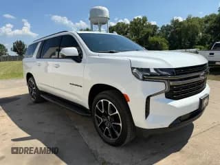 ✅ 2022 Chevrolet Suburban RST • VIN: 1GNSKEKD3NR218993 • Lot: 67100695. Wystawiony na Copart z przebiegiem 44 452 mil. Bezpłatny archiwum sprzedaży aukcyjnych z USA i szczegółowy raport historii pojazdu na DreamBid. Zdjęcie 1.
