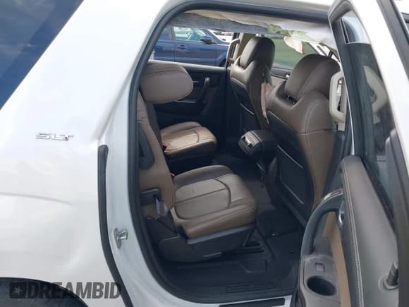 ✅ 2017 GMC Acadia Limited • VIN: 1GKKRSKD6HJ215614 • Lot: 42757882. Listed on IAAI with 45,170 mi. Free auction sales archive from the USA and detailed vehicle history report at DreamBid. Image 8.