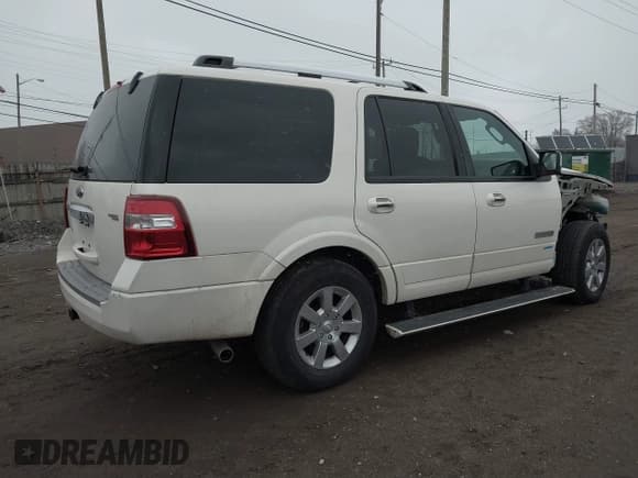 ✅ 2008 Ford Expedition Limited • VIN: 1FMFU20518LA60445 • Lot: 41840309. Listed on IAAI with 232,149 mi. Free auction sales archive from the USA and detailed vehicle history report at DreamBid. Image 4.