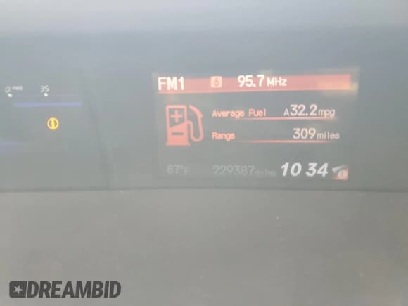 ✅ 2014 Honda Civic LX • VIN: 19XFB2E56EE071061 • Lot: 71187725. Wystawiony na Copart z przebiegiem 229 387 mil. Bezpłatny archiwum sprzedaży aukcyjnych z USA i szczegółowy raport historii pojazdu na DreamBid. Zdjęcie 9.