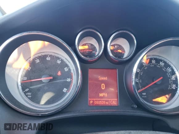 ✅ 2016 Buick Cascada • VIN: W04WV3N5XGG119753 • Лот: 77450184. Опубликован ранее на Copart с пробегом 60 528 миль. Бесплатный доступ к архиву аукционных продаж из США и подробный отчёт об истории автомобиля на DreamBid. Изображение 9.