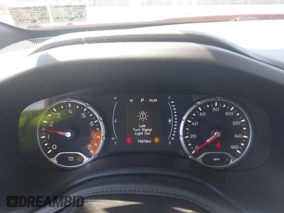 ✅ 2018 Jeep Renegade Latitude • VIN: ZACCJBBB5JPG97763 • Lot: 42601434. Wystawiony na IAAI z przebiegiem 75 916 mil. Bezpłatny archiwum sprzedaży aukcyjnych z USA i szczegółowy raport historii pojazdu na DreamBid. Zdjęcie 7.