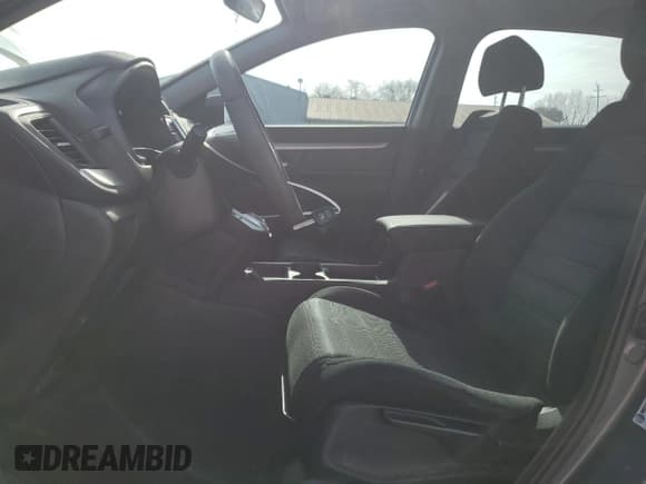 ✅ 2018 Honda CR-V LX • VIN: 5J6RW6H30JL000579 • Lot: 93430485. Wystawiony na Copart z przebiegiem 91 942 mil. Bezpłatny archiwum sprzedaży aukcyjnych z USA i szczegółowy raport historii pojazdu na DreamBid. Zdjęcie 7.