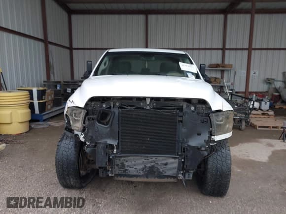 ✅ 2018 Ram 2500 Tradesman • VIN: 3C6UR5CL2JG283449 • Lot: 42113371. Listed on IAAI with 127,352 mi. Free auction sales archive from the USA and detailed vehicle history report at DreamBid. Image 13.