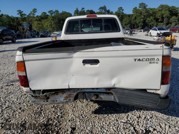 ✅ 1999 Toyota Tacoma • VIN: 4TAVL52N5XZ561492 • Lot: 86814935. Listed on Copart with 279,608 mi. Free auction sales archive from the USA and detailed vehicle history report at DreamBid. Image 6.