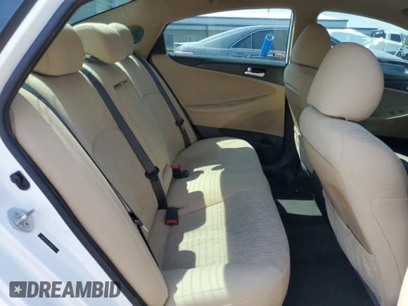 ✅ 2013 Hyundai Sonata GLS • VIN: 5NPEB4AC4DH685113 • Lot: 69710024. Listed on Copart with 111,724 mi. Free auction sales archive from the USA and detailed vehicle history report at DreamBid. Image 10.