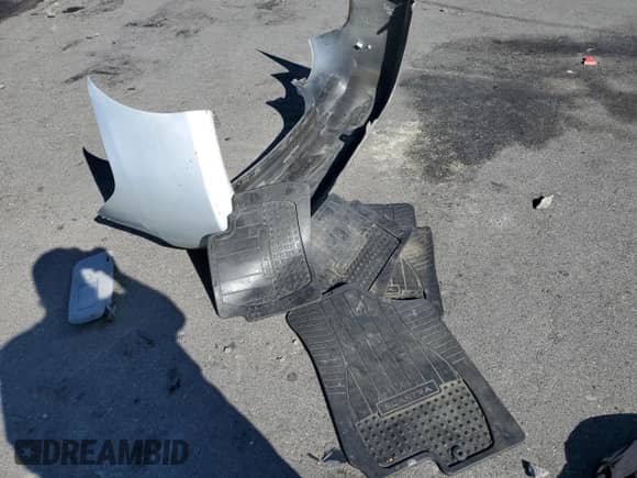 2007 Hyundai Elantra GLS z VIN KMHDU46D17U022353, wystawiony jako Copart lot #69721814 z przebiegiem 144 262 mil mil oraz Szkoda całkowita • Salvage title. Historia ofert i sprzedaży dostępna na DreamBid. Obrazek 14.