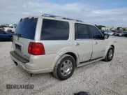 ✅ 2006 Lincoln Navigator Luxury • VIN: 5LMFU27546LJ19486 • Lot: 75805464. Wystawiony na Copart z przebiegiem 137 832 mil. Bezpłatny archiwum sprzedaży aukcyjnych z USA i szczegółowy raport historii pojazdu na DreamBid. Zdjęcie 3.