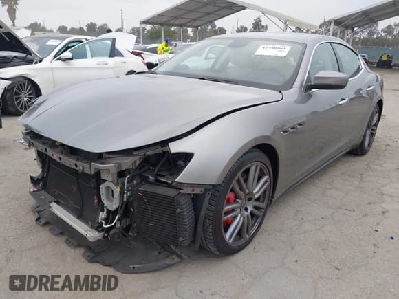 ✅ 2018 Maserati Ghibli S Q4 • VIN: ZAM57YTA1J1294990 • Лот: 42540961. Опубликован ранее на IAAI с пробегом 46 508 миль. Бесплатный доступ к архиву аукционных продаж из США и подробный отчёт об истории автомобиля на DreamBid. Изображение 18.