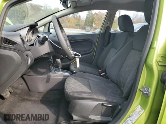 ✅ 2011 Ford Fiesta SES • VIN: 3FADP4FJ9BM147122 • Lot: 90666035. Wystawiony na Copart z przebiegiem 133 206 mil. Bezpłatny archiwum sprzedaży aukcyjnych z USA i szczegółowy raport historii pojazdu na DreamBid. Zdjęcie 7.