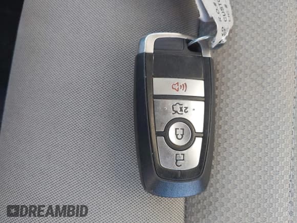 ✅ 2019 Ford Fusion SE • VIN: 3FA6P0HD8KR247885 • Lot: 43512141. Listed on IAAI with 107,334 mi. Free auction sales archive from the USA and detailed vehicle history report at DreamBid. Image 11.