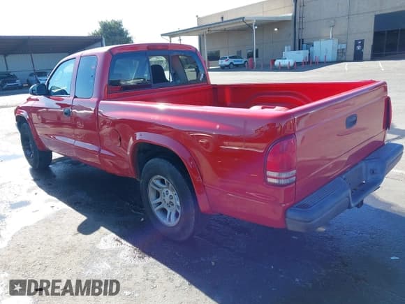 ✅ 2004 Dodge Dakota • VIN: 1D7GL12K84S590054 • Lot: 42271511. Wystawiony na IAAI z przebiegiem 73 713 mil. Bezpłatny archiwum sprzedaży aukcyjnych z USA i szczegółowy raport historii pojazdu na DreamBid. Zdjęcie 3.
