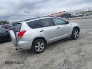 ✅ 2008 Toyota RAV4 • VIN: JTMZD35V285083639 • Лот: 43336162. Опубликован ранее на IAAI с пробегом 171 564 миль. Бесплатный доступ к архиву аукционных продаж из США и подробный отчёт об истории автомобиля на DreamBid. Изображение 4.
