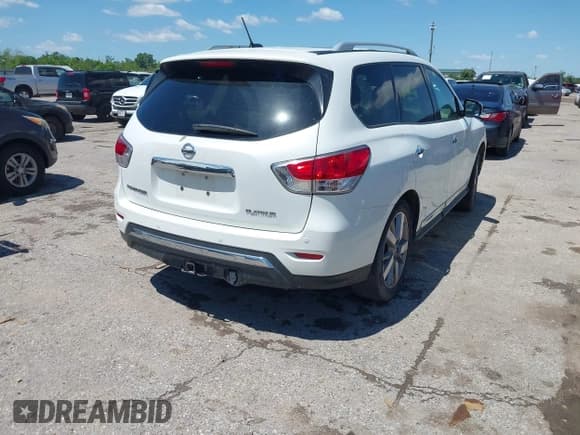 ✅ 2014 Nissan Pathfinder S • VIN: 5N1AR2MN9EC619516 • Lot: 42199247. Listed on IAAI with 145,649 mi. Free auction sales archive from the USA and detailed vehicle history report at DreamBid. Image 4.