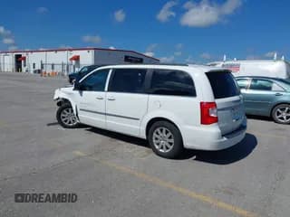 ✅ 2015 Chrysler Town & Country Touring • VIN: 2C4RC1BG1FR697899 • Лот: 39444459. Опубликован ранее на IAAI с пробегом 199 690 миль. Бесплатный доступ к архиву аукционных продаж из США и подробный отчёт об истории автомобиля на DreamBid. Изображение 3.
