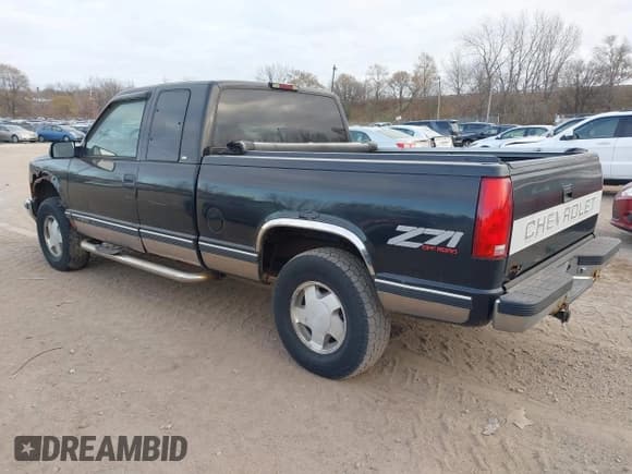 ✅ 1996 Chevrolet Silverado 1500 • VIN: 1GCEK19R6TE159264 • Лот: 43735506. Опубликован ранее на IAAI с пробегом 273 073 миль. Бесплатный доступ к архиву аукционных продаж из США и подробный отчёт об истории автомобиля на DreamBid. Изображение 3.