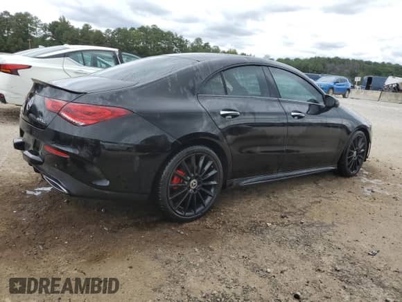 2021 Mercedes-Benz CLA 250 z VIN W1K5J4GB3MN176332, wystawiony jako Copart lot #84402625 z przebiegiem 63 076 mil mil oraz Czysty tytuł • Clean title. Historia ofert i sprzedaży dostępna na DreamBid. Obrazek 3.