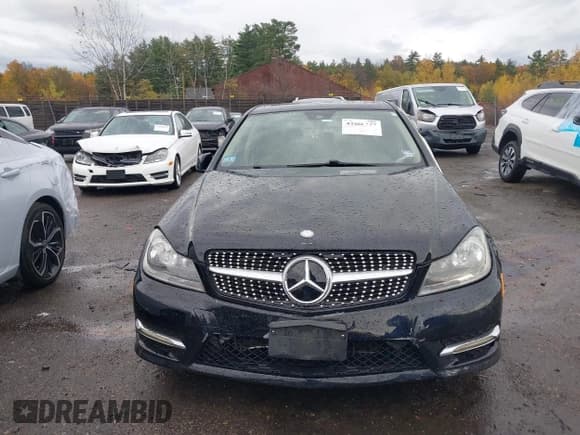 ✅ 2013 Mercedes-Benz C 300 Sport • VIN: WDDGF8AB4DG113013 • Lot: 43466227. Listed on IAAI with 154,765 mi. Free auction sales archive from the USA and detailed vehicle history report at DreamBid. Image 12.
