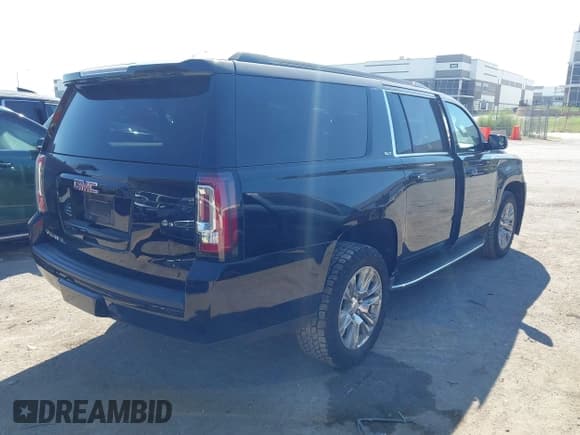 ✅ 2017 GMC Yukon XL SLT • VIN: 1GKS2GKC8HR211784 • Лот: 43458706. Опубликован ранее на IAAI с пробегом 119 960 миль. Бесплатный доступ к архиву аукционных продаж из США и подробный отчёт об истории автомобиля на DreamBid. Изображение 4.
