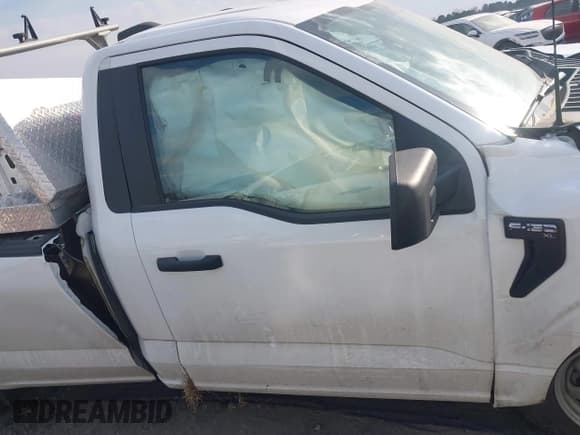 ✅ 2022 Ford F-150 XL • VIN: 1FTMF1CB2NKD95281 • Lot: 41684433. Listed on IAAI with Not provided. Free auction sales archive from the USA and detailed vehicle history report at DreamBid. Image 12.