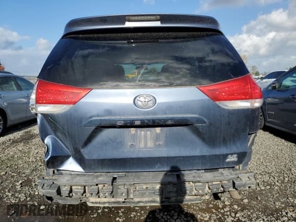 ✅ 2014 Toyota Sienna LE • VIN: 5TDJK3DC6ES081871 • Lot: 91291625. Wystawiony na Copart z przebiegiem 123 094 mil. Bezpłatny archiwum sprzedaży aukcyjnych z USA i szczegółowy raport historii pojazdu na DreamBid. Zdjęcie 6.