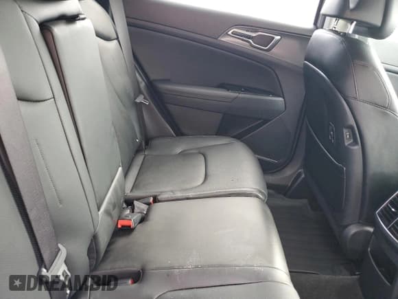 ✅ 2025 Kia Sportage SX • VIN: 5XYK43DF4SG281018 • Lot: 85113705. Wystawiony na Copart z przebiegiem Nie podano. Bezpłatny archiwum sprzedaży aukcyjnych z USA i szczegółowy raport historii pojazdu na DreamBid. Zdjęcie 11.