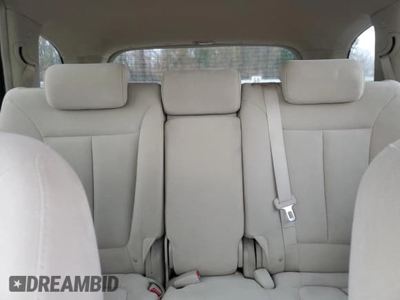 ✅ 2009 Hyundai Santa Fe GLS • VIN: 5NMSG73D49H313089 • Lot: 91125965. Listed on Copart with 170,063 mi. Free auction sales archive from the USA and detailed vehicle history report at DreamBid. Image 10.