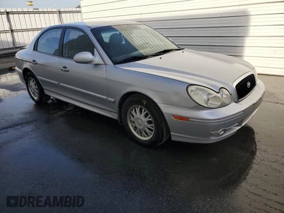 2004 Hyundai Sonata z VIN KMHWF25S04A039620, wystawiony jako Copart lot #84199634 z przebiegiem 227 690 mil mil oraz Szkoda całkowita • Salvage title. Historia ofert i sprzedaży dostępna na DreamBid. Obrazek 4.