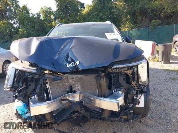 ✅ 2025 Kia Sorento S • VIN: 5XYRL4JC0SG362342 • Lot: 43345935. Wystawiony na IAAI z przebiegiem 3 676 mil. Bezpłatny archiwum sprzedaży aukcyjnych z USA i szczegółowy raport historii pojazdu na DreamBid. Zdjęcie 12.