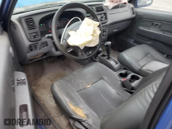 ✅ 1999 Nissan Frontier XE • VIN: 1N6ED26Y7XC311224 • Lot: 86131865. Wystawiony na Copart z przebiegiem 264 415 mil. Bezpłatny archiwum sprzedaży aukcyjnych z USA i szczegółowy raport historii pojazdu na DreamBid. Zdjęcie 8.