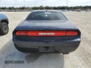 ✅ 2012 Dodge Challenger SXT • VIN: 2C3CDYAG1CH131048 • Lot: 77960354. Wystawiony na Copart z przebiegiem Nie podano. Bezpłatny archiwum sprzedaży aukcyjnych z USA i szczegółowy raport historii pojazdu na DreamBid. Zdjęcie 6.